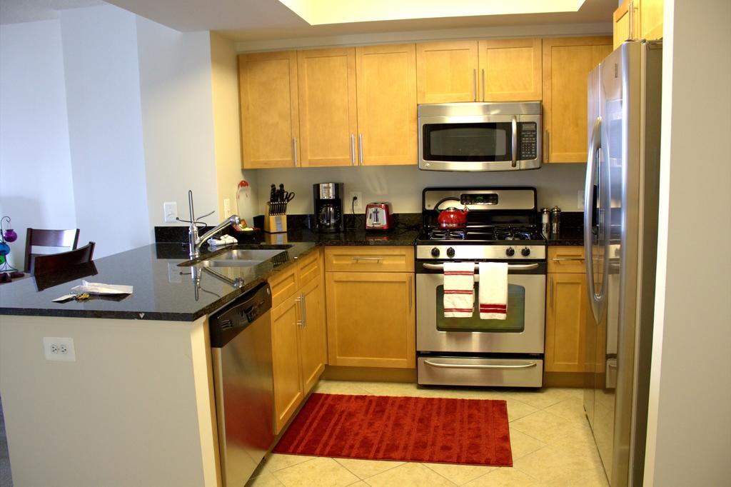 أرلنغتون Crystal Quarters Corporate Housing At The Gramercy الغرفة الصورة