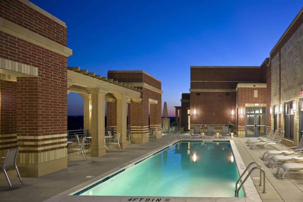 أرلنغتون Crystal Quarters Corporate Housing At The Gramercy المظهر الخارجي الصورة